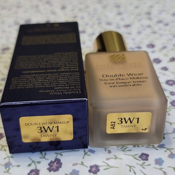 New Estee Lauder Double Wear Stay In Place Makeup foundation 3w1 Tawny - Picture 3 of 5